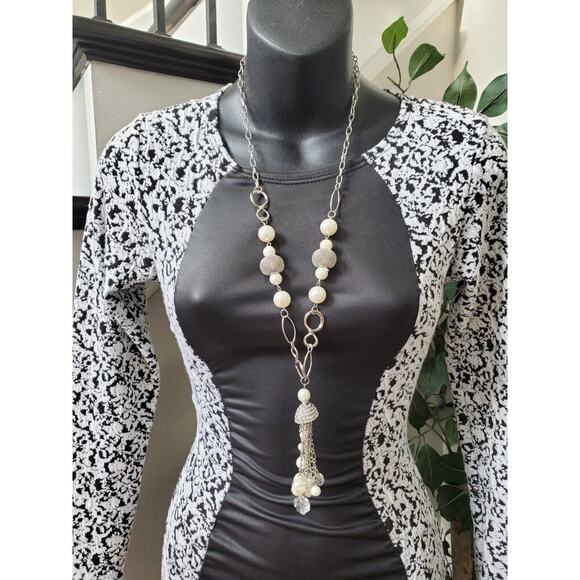 Good Time Women's White Black Rayon Round Neck Long Sleeve Knee Length Dress S - Picture 2 of 10